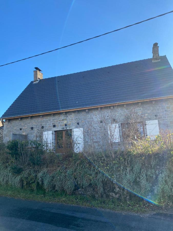 Maison De Campagne Sarroux Luaran gambar