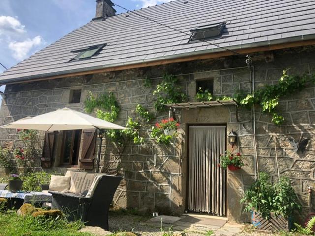 Maison De Campagne Sarroux Luaran gambar