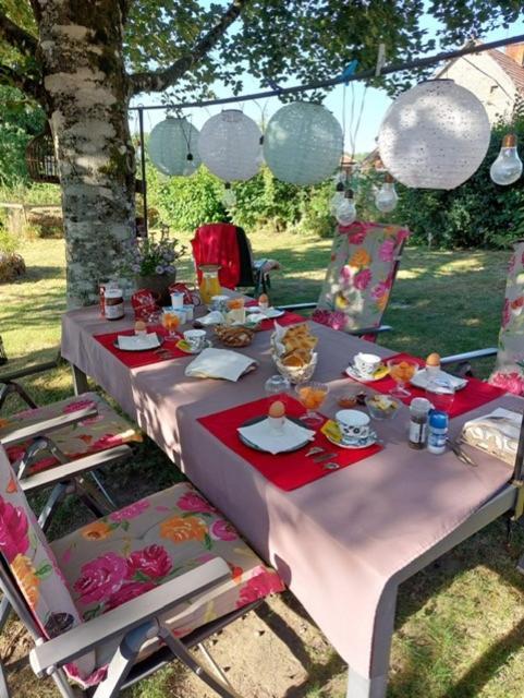 Maison De Campagne Sarroux Luaran gambar